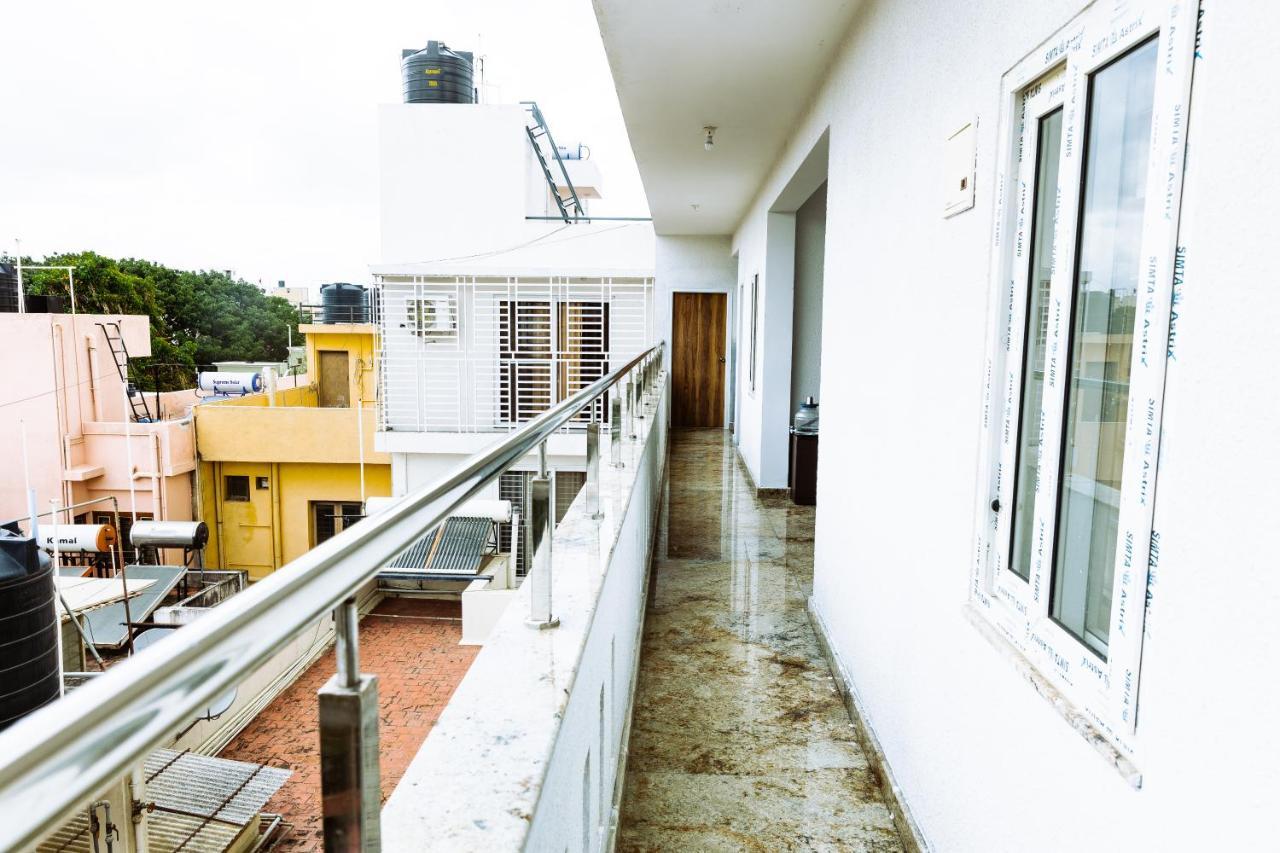 Rvr Home - Beautiful Rooms Bangalore Bagian luar foto