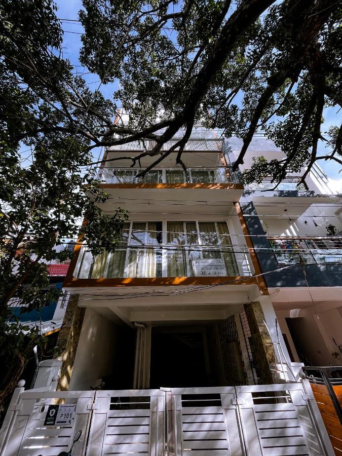 Rvr Home - Beautiful Rooms Bangalore Bagian luar foto