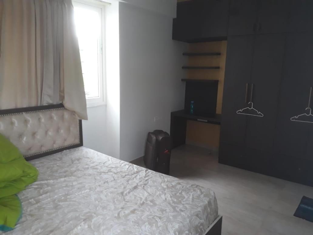 Rvr Home - Beautiful Rooms Bangalore Ruang foto